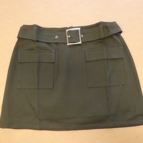 Venus Skirt with Pockets and buckle - Picture 1 of 9